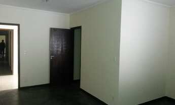 Imagem 5: 3 dormitórios, 1 suítes, 2 banheiro, 2 vagas na garagem, 130M² de Área Construída