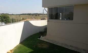 Imagem 6: 3 dormitórios, 1 suítes, 3 banheiro, 5 vagas na garagem, 150M² de Área Construída