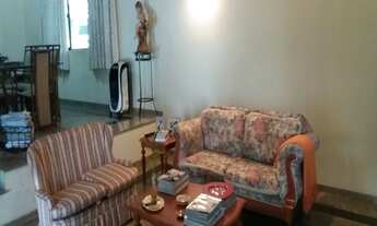 Imagem 2: 4 dormitórios, 4 suíte, 4 banheiro, 6 vagas na garagem, 431M² de Área Construída