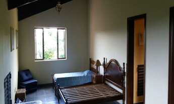 Imagem 4: 4 dormitórios, 4 suíte, 4 banheiro, 6 vagas na garagem, 431M² de Área Construída