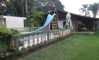 Imagem: Sítio em Juquitiba, medindo 1,5 alqueires