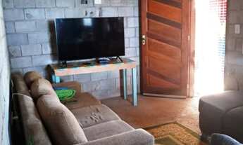 Imagem: Casa inacabada em São Lourenço da Serra