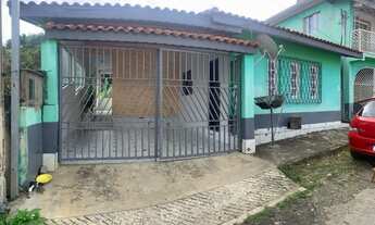 Imagem: Imóvel contendo 2 casas com fundo para