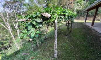 Imagem 6: Sítio em Juquitiba com área de 11,5 alqueires com 3 lagos e piscina