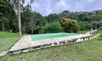 Imagem 2: Chácara em Juquitiba medindo 2.800,00 m² com chalé de 1 dormitório