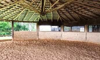 Imagem 2: Chácara em Juquitiba com área de 19.500,00 m² com baia e redondel