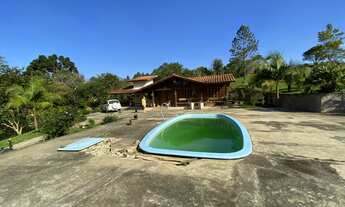 Imagem: Chácara em Juquitiba com piscina