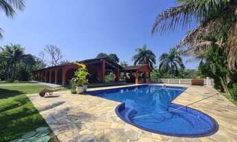 Imagem: Sítio em Miracatu com piscina e lago, área