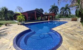 Imagem 3: Sítio em Miracatu com piscina e lago, área de 9 alqueires