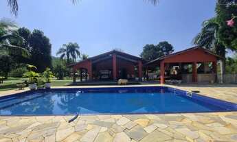 Imagem 2: Sítio em Miracatu com piscina e lago, área de 9 alqueires