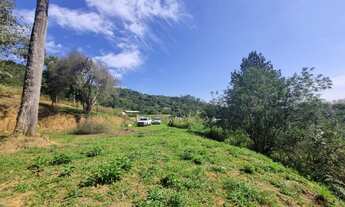 Imagem 4: Terreno em Juquitiba medindo 5.000,00 m² com platô e nascente