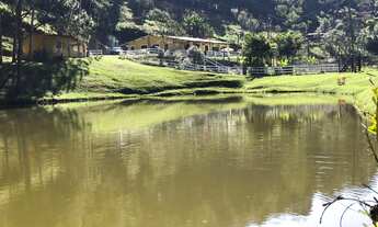 Imagem 4: Sítio em Juquitiba com área de 5,8 alqueires com 4 lagos e piscina