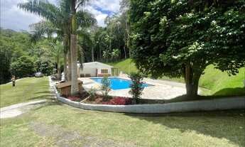 Imagem 7: Venha se encantar com este incrível sítio em Juquitiba, que oferece uma vista panorâmica d