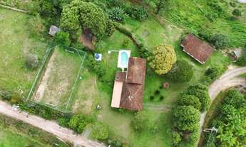 Imagem: Sítio em Juquitiba com piscina, lago e