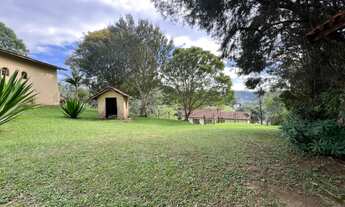 Imagem 4: Sítio em Juquitiba com piscina, lago e nascente