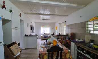 Imagem 3: Chácara em Juquitiba com casa de 2 dormitórios, rio nos fundos