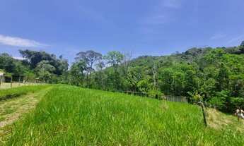 Imagem: Terreno em Juquitiba com lago, ideal para