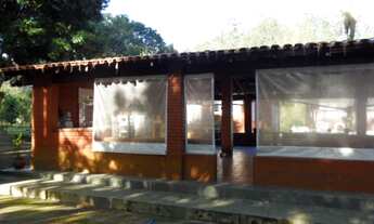 Imagem 4: Chácara em Juquitiba com piscina e lago, excelente localização