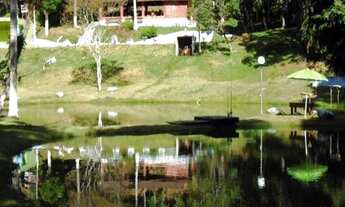 Imagem: Sítio em Juquitiba com piscina e lago