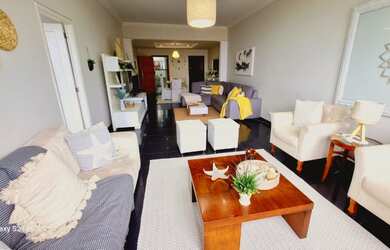 Imagem 2: Quadra da praia Copacabana Posto 4 com vistão mar!!!