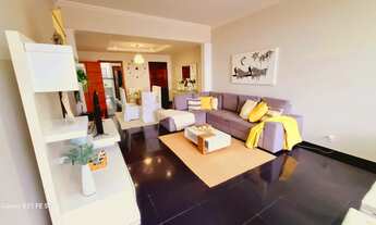 Imagem: Quadra da praia Copacabana Posto 4 com vistão