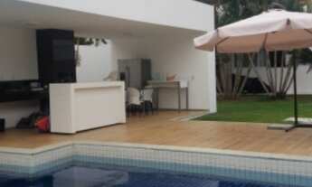 Imagem 3: Casa para venda em Busca Vida, 4 Dorms, 4 Suítes, 3 salas com 920m² em Camaçari - Bahia