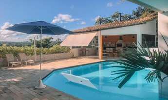 Imagem 3: Mansão em condomínio fechado na Estrada do Cocô, incríveis 5.000m² de terreno, salas ampla