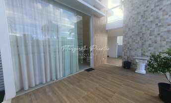 Imagem 3: Casa á venda em Alphaville Litoral Norte 1, 4 suítes, piscina privativa, varanda com churr