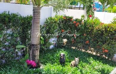 Imagem 4: Casa com 4 dormitórios, em condomínio com portaria, piscina privativa e quiosque gourmet