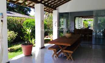 Imagem 6: Casa nascente em condomínio com portaria 24 h e clube na rua principal de Busca Vida, terr