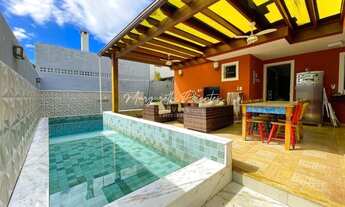 Imagem 2: Maravilhosa casa à venda 4/4 com piscina privativa e gourmet em condomínio com infraestrut