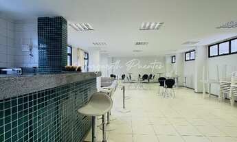 Imagem 3: Cobertura de 1 quarto com varanda, 2 banheiros, prédio com portaria, academia, pastilhado