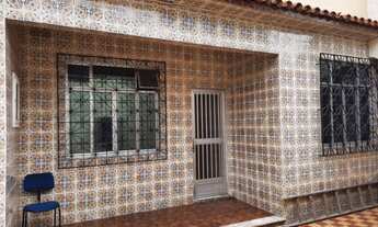 Imagem 1: Prédio com 3 imóveis frente de Rua próximo a Av Dom Helder Câmara