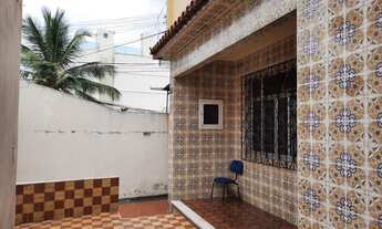 Imagem 2: Prédio com 3 imóveis frente de Rua próximo a Av Dom Helder Câmara