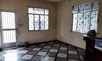 Imagem 5: Prédio com 3 imóveis frente de Rua próximo a Av Dom Helder Câmara