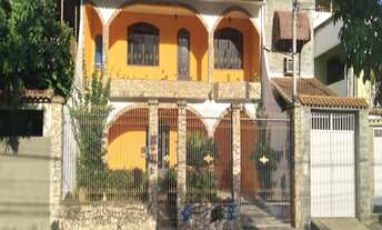 Imagem: Casarão próximo a Rua Pinto Teles