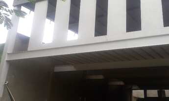 Imagem 4: Excelente galpão com vão livre, com ótima estrutura medindo 10 de frente por 30 de comprim