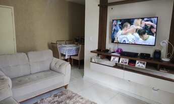 Imagem 2: Apartamento Reformado, fino acabamento, porcelanato, blindex e muito armário planejado!