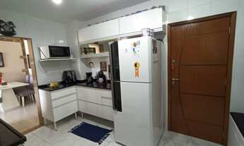 Imagem 5: Apartamento rua Valério em Cascadura. Fino acabamento, piso em porcelanato na sala e quart