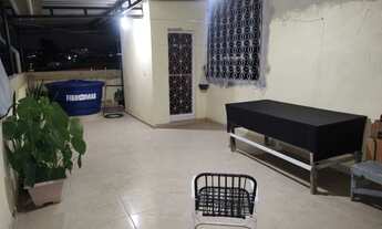 Imagem: Casa de Vila Reformada próximo a Estrada