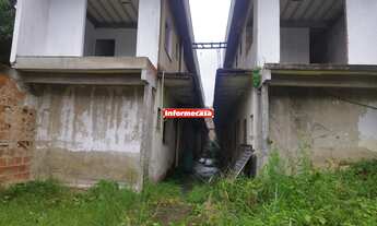 Imagem 4: Projeto de 12 kitinetes semi prontas de frente para o BRT. Informecasa vende Projeto de 1