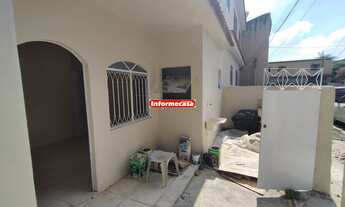 Imagem: Casa independente, frente rua, com quinta