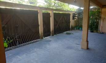 Imagem 2: Casa com salão de festas área goumet e terreno enorme Nova Valqueire