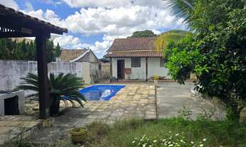 Imagem: Quintal, piscina, churrasqueira e bastante