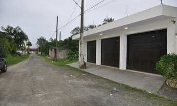 Imagem 2: Com 2 suítes, um imóvel diferenciado disponível para locação fixa no Retiro das Caravelas