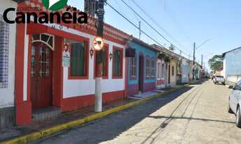 Imagem 5: Excelente imóvel comercial disponível para venda no Centro Histórico de Cananéia/SP