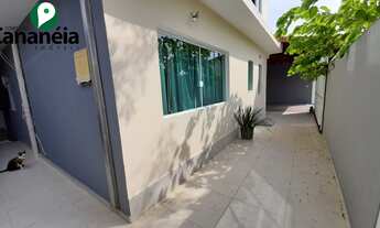 Imagem 4: Casa nova, 3 dormitórios (2 suítes) para venda com ótimo espaço gourmet no piso superior