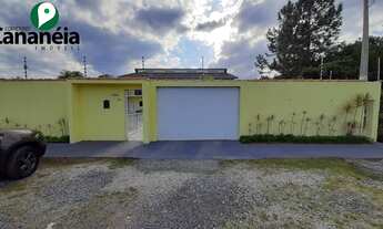 Imagem 3: Sobrados em condomínio com 2 suítes cada, disponíveis para venda no Retiro das Caravelas