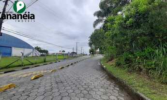 Imagem: Terreno com 1.200 m² em frente ao Ginásio