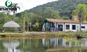 Imagem: Casa no Ariri com piscina, quadra e garagem